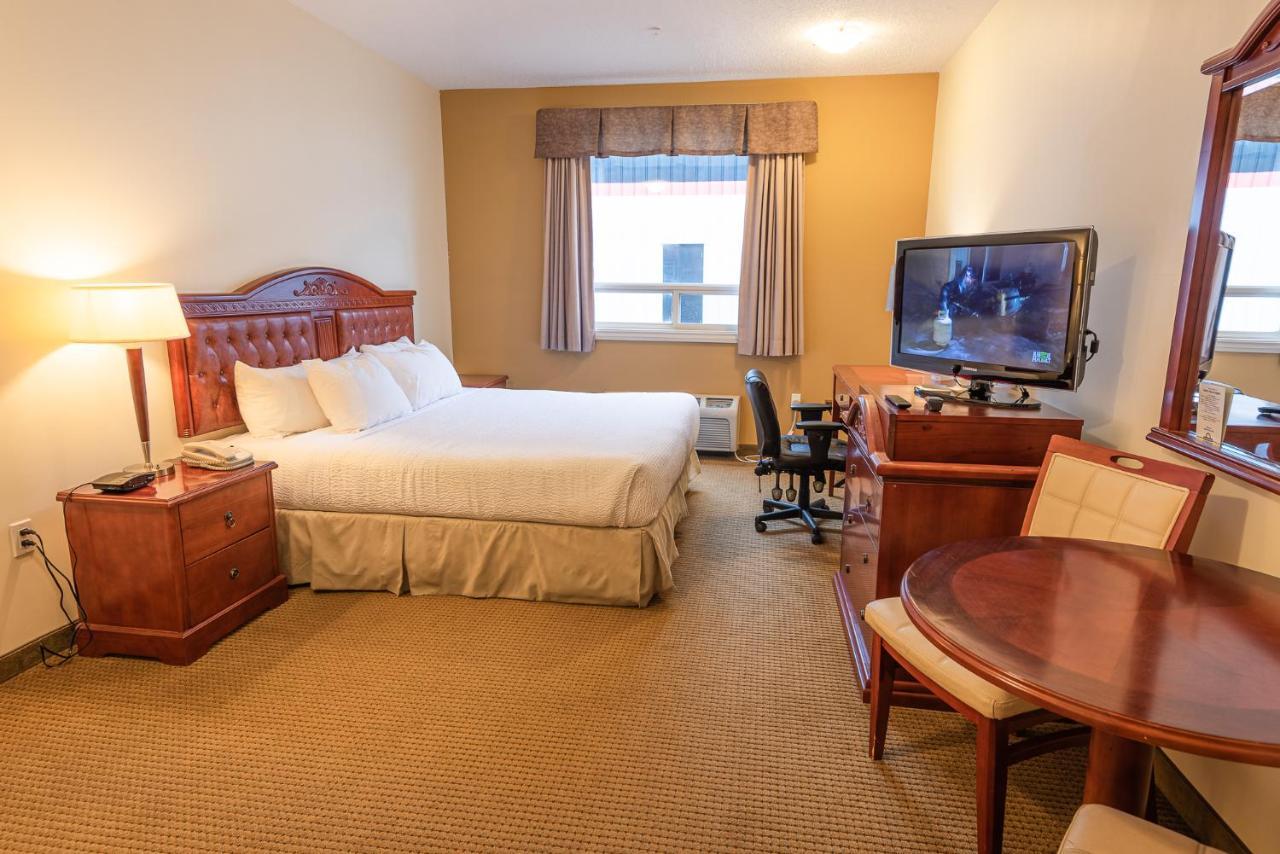 Days Inn By Wyndham Bonnyville Экстерьер фото